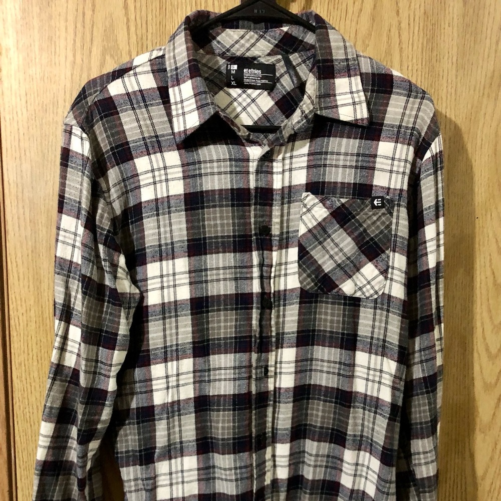 etnies Flannel Shirt Men’s Size Small